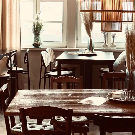 Heart Frida I Kahlo *